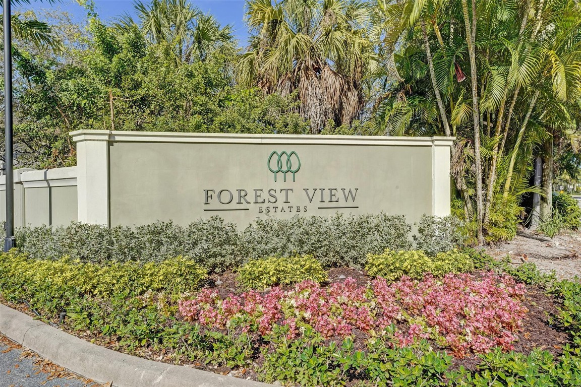 FOREST VIEW ESTATES - Residential Lease