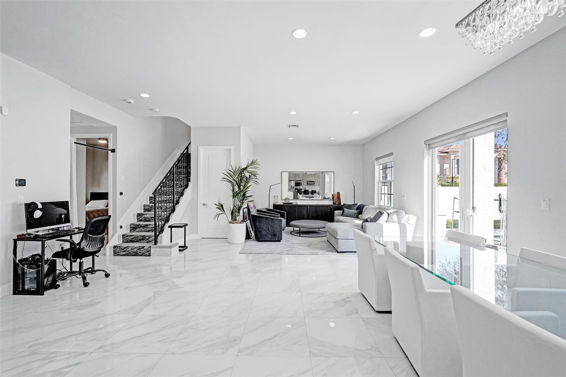 FOREST VIEW ESTATES - Residential Lease