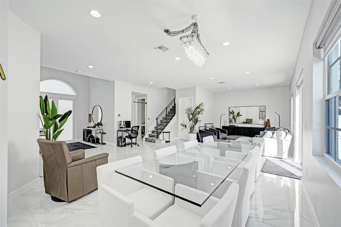 FOREST VIEW ESTATES - Residential Lease