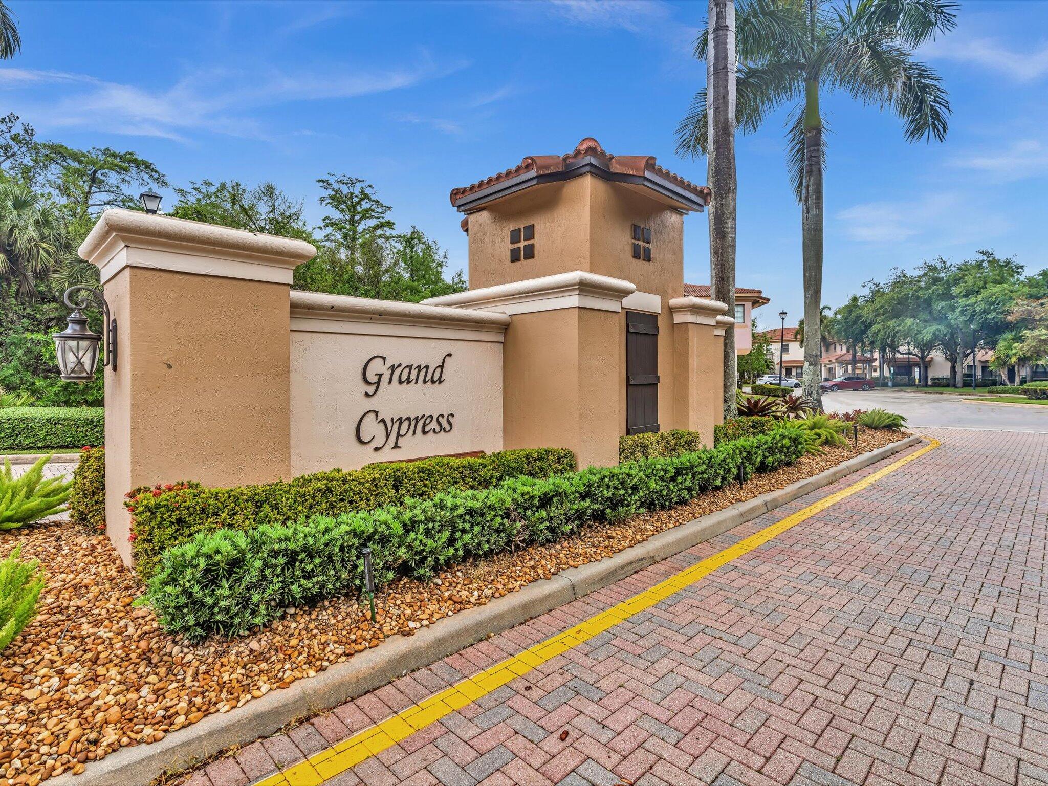 GRAND CYPRESS REPLAT - Residential