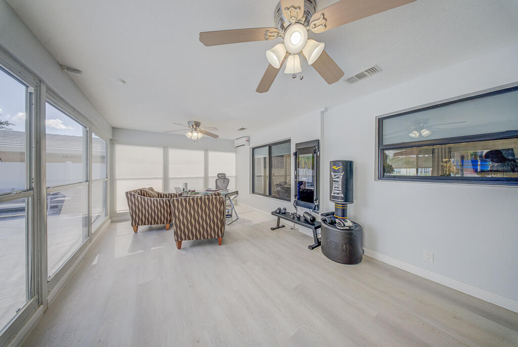 CRYSTAL HEIGHTS - Residential
