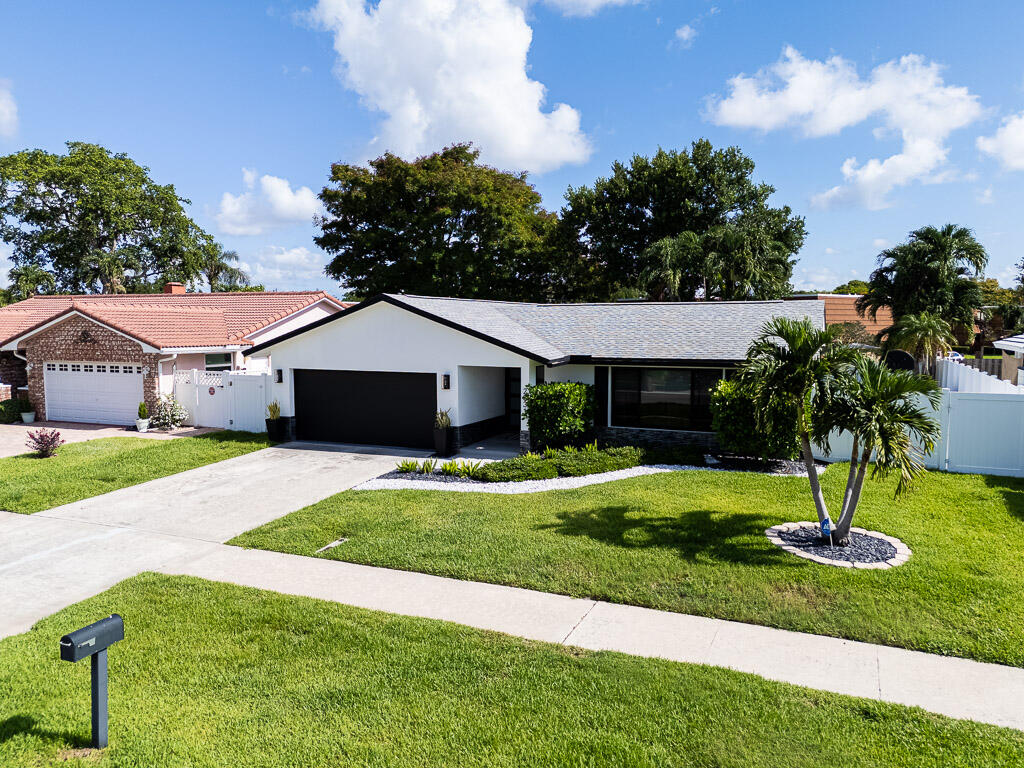 CRYSTAL HEIGHTS - Residential