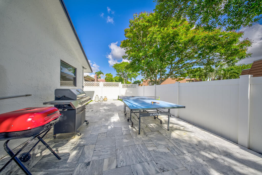 CRYSTAL HEIGHTS - Residential