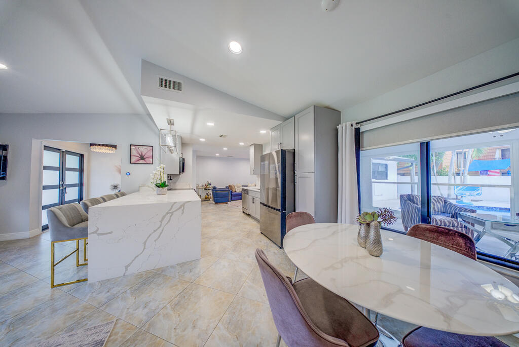 CRYSTAL HEIGHTS - Residential