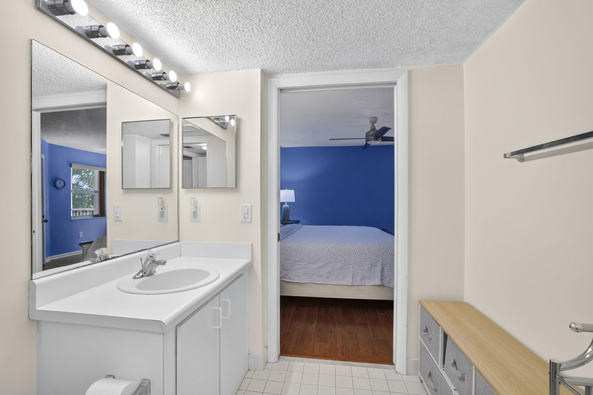 TRENT CONDOMINIUM F - Residential