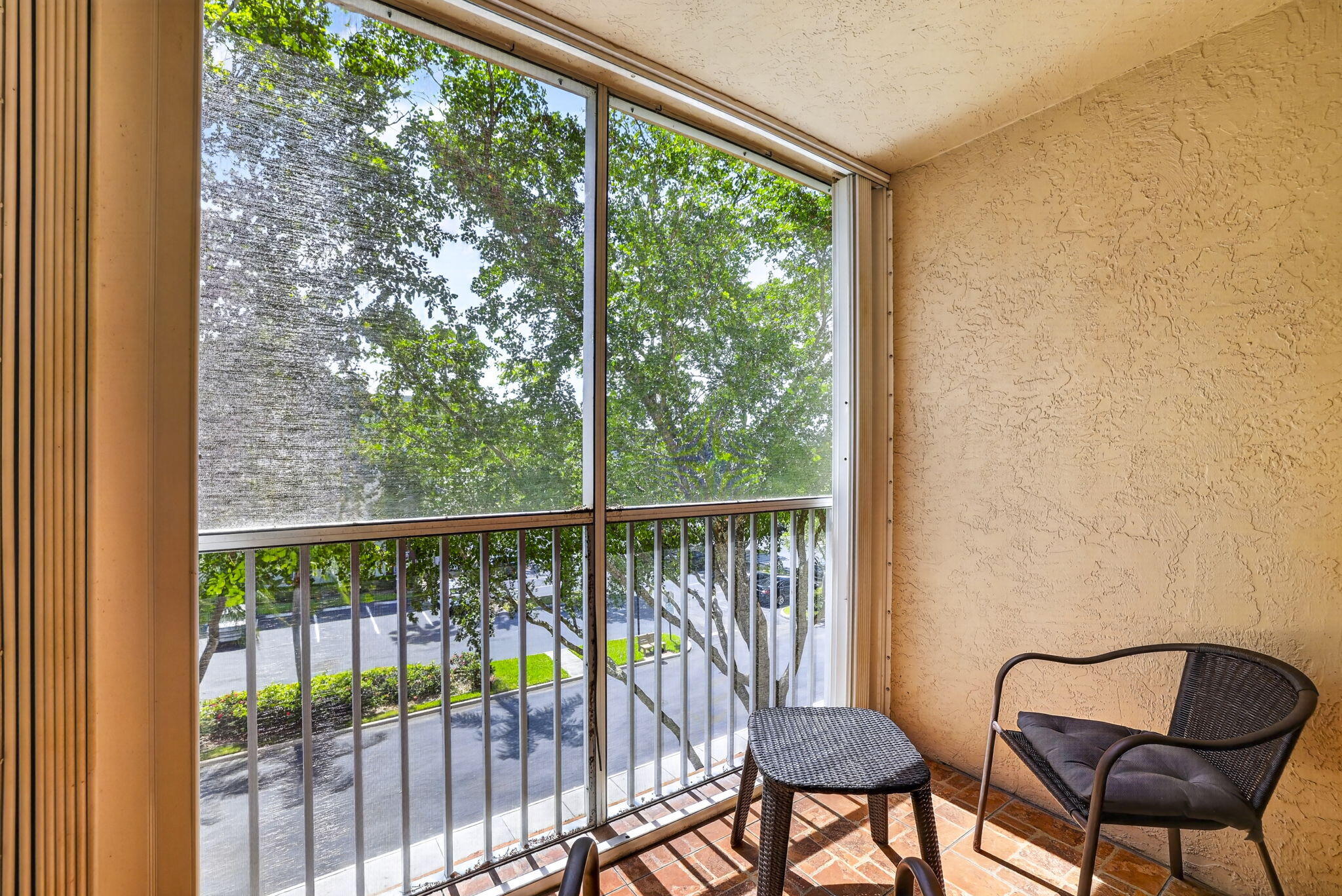 TRENT CONDOMINIUM F - Residential