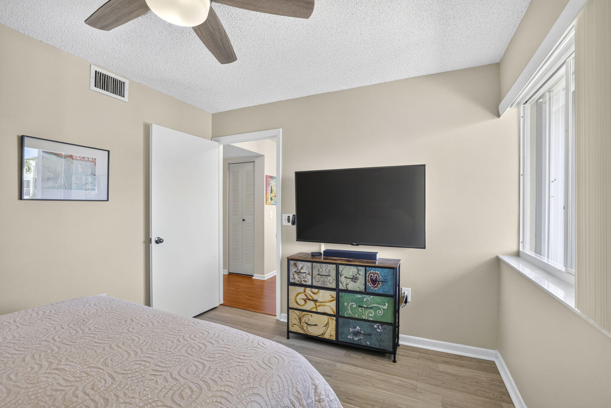 TRENT CONDOMINIUM F - Residential