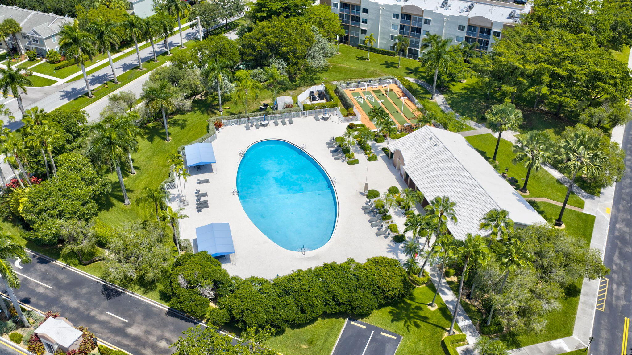 TRENT CONDOMINIUM F - Residential