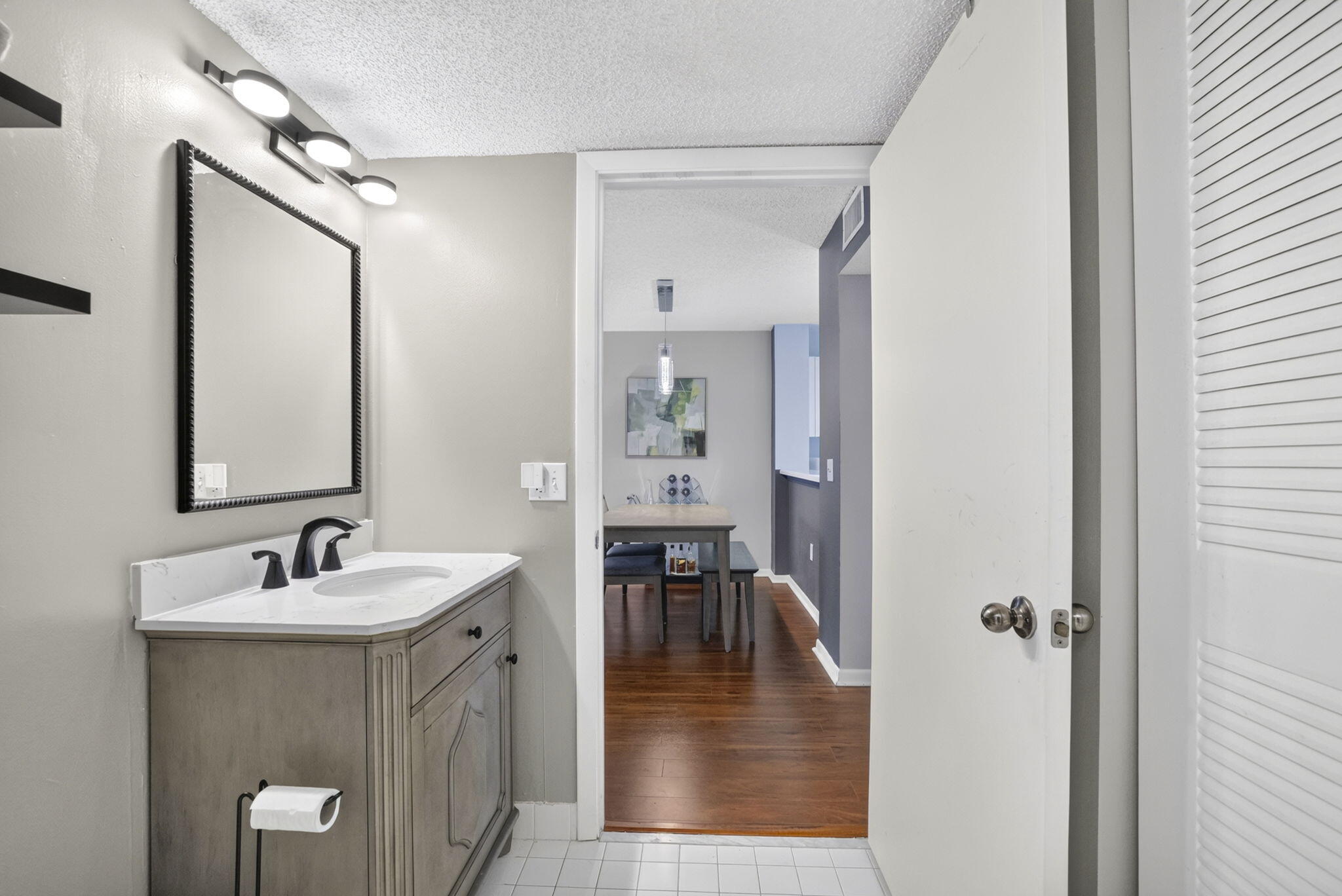 TRENT CONDOMINIUM F - Residential