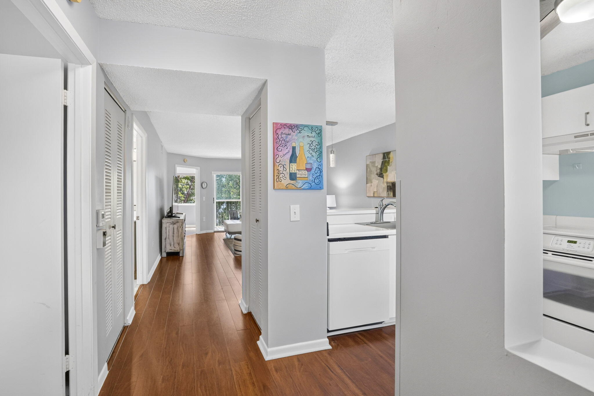 TRENT CONDOMINIUM F - Residential