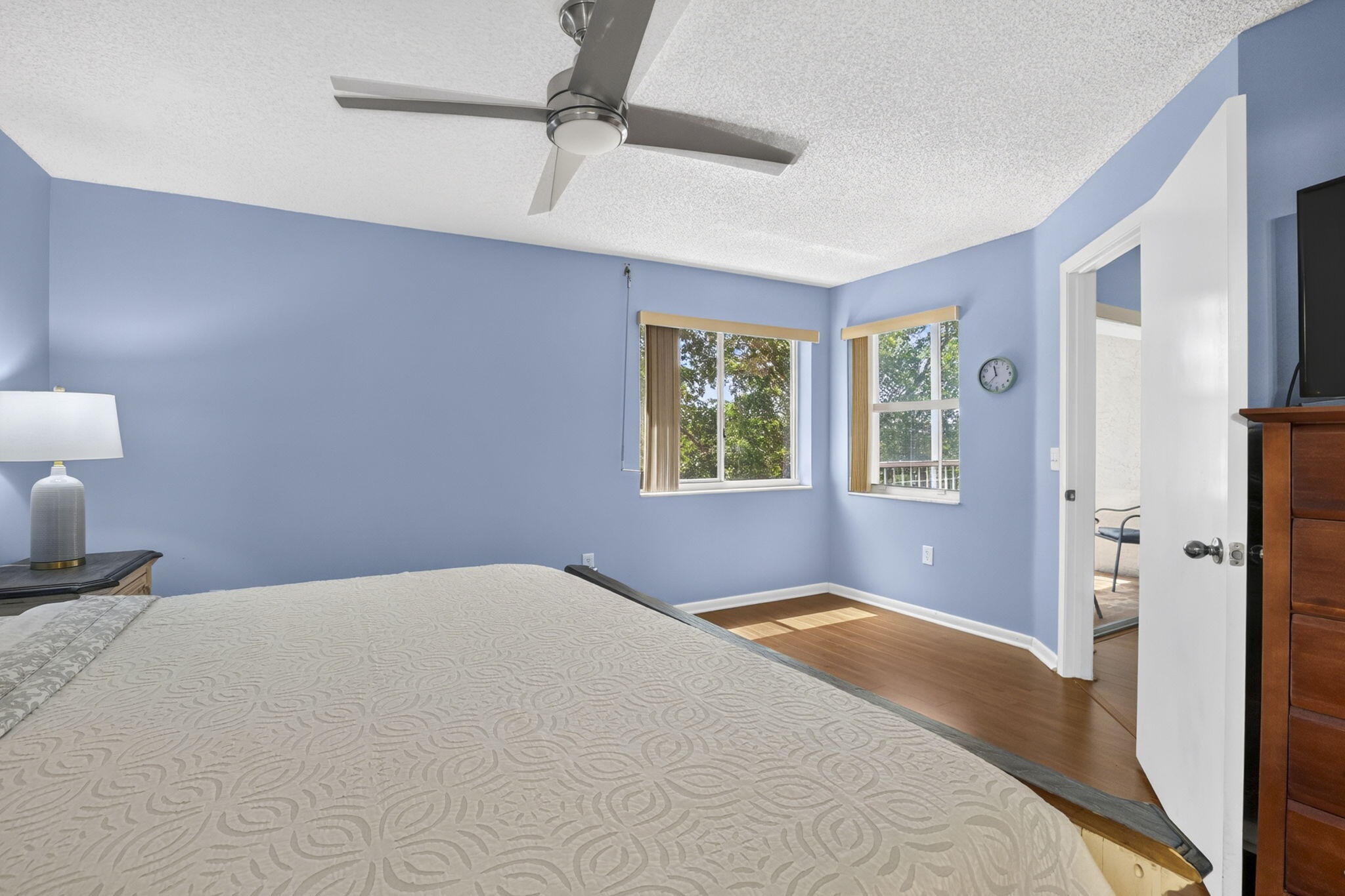 TRENT CONDOMINIUM F - Residential