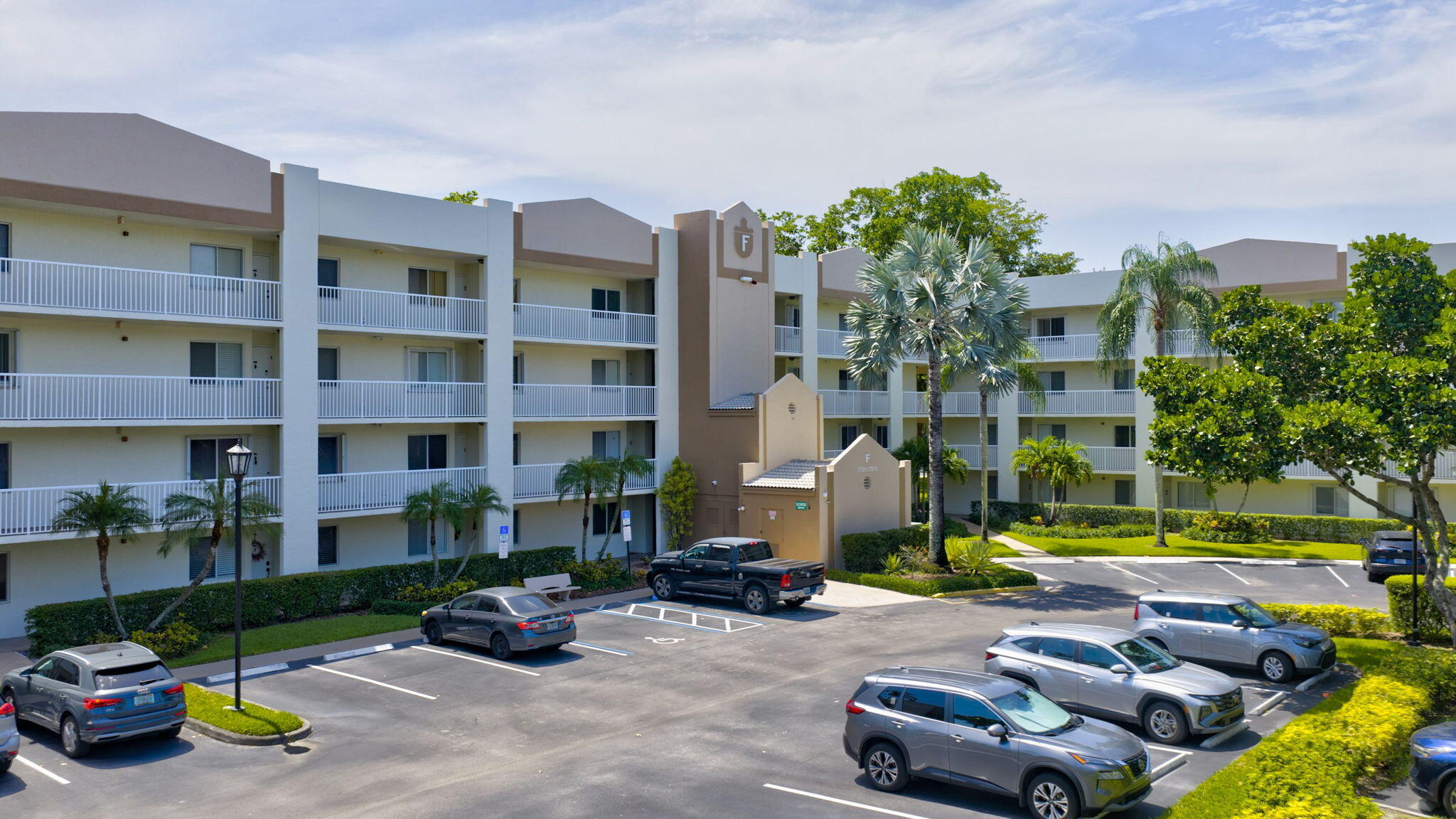 TRENT CONDOMINIUM F - Residential