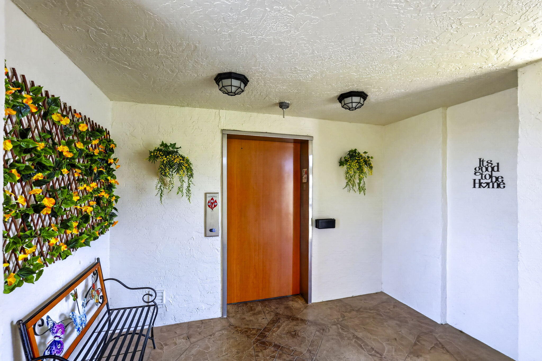 TRENT CONDOMINIUM F - Residential