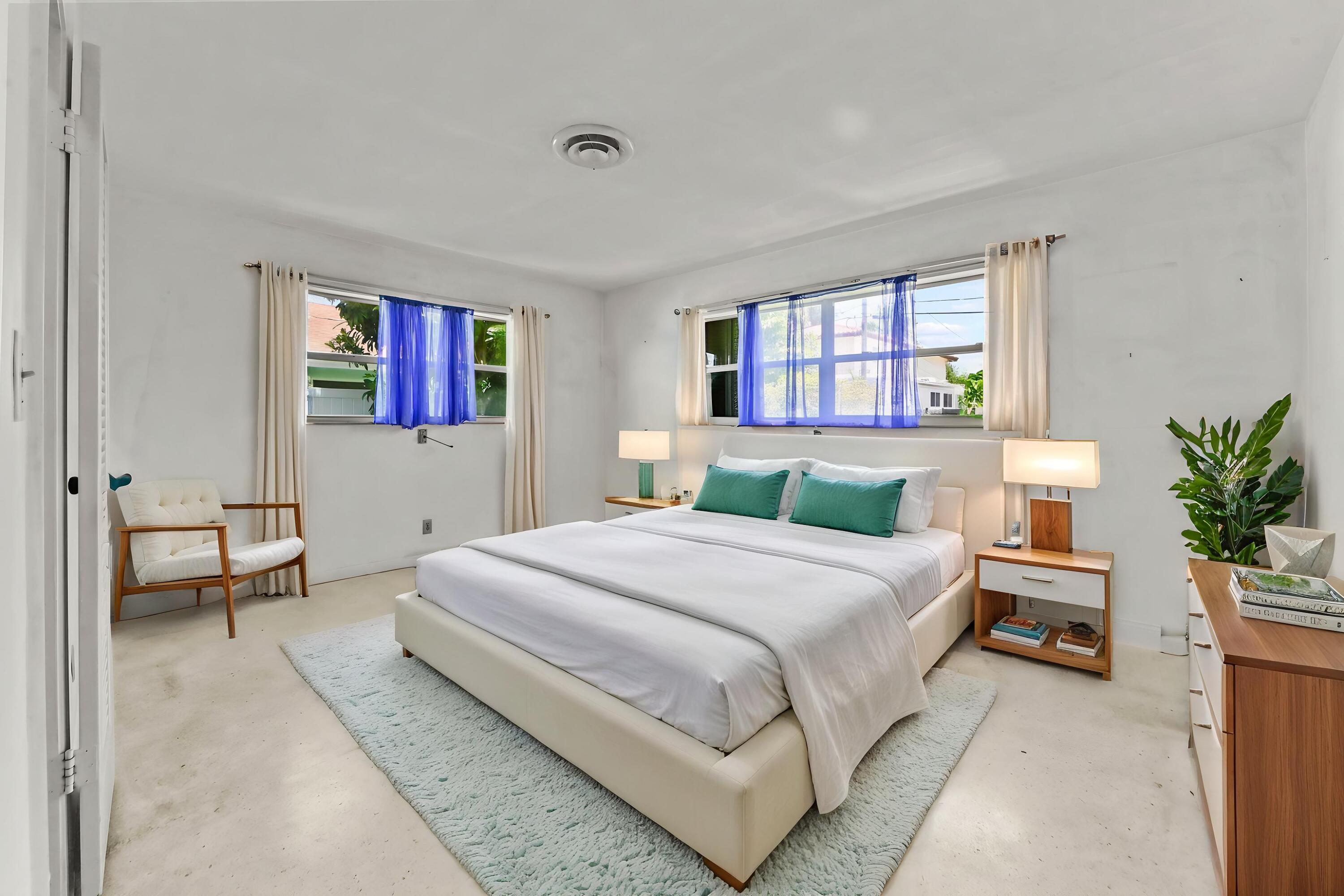 COUNTRY CLUB VILLAGE - Residential