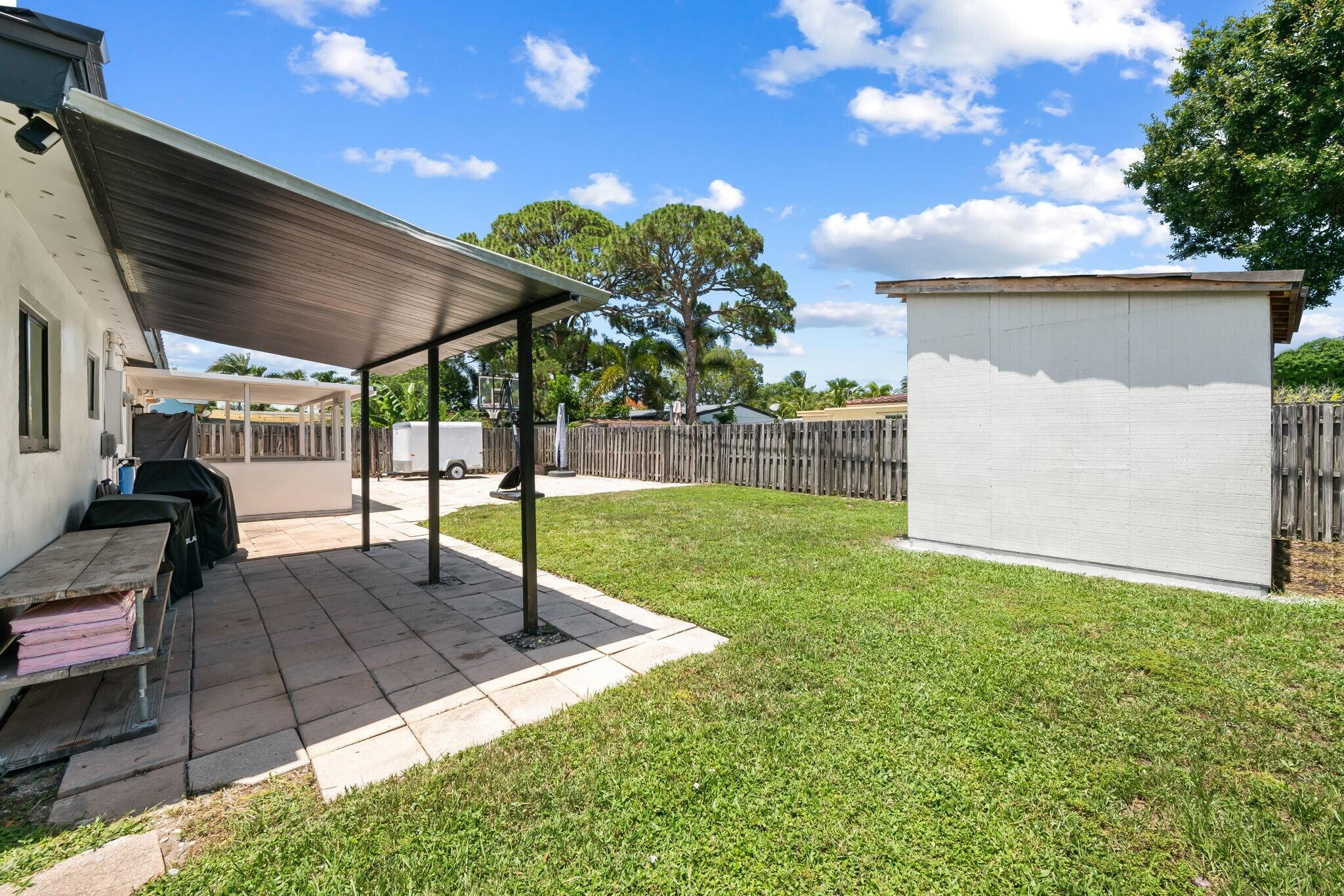 LYONS PARK - Residential