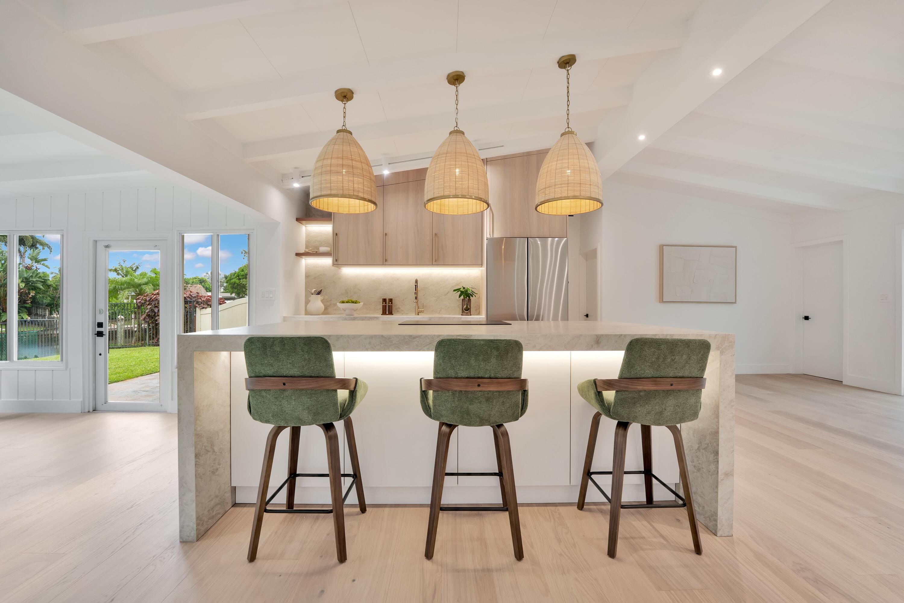 LAUDERDALE ISLES NO 2-BLK 7 - Residential