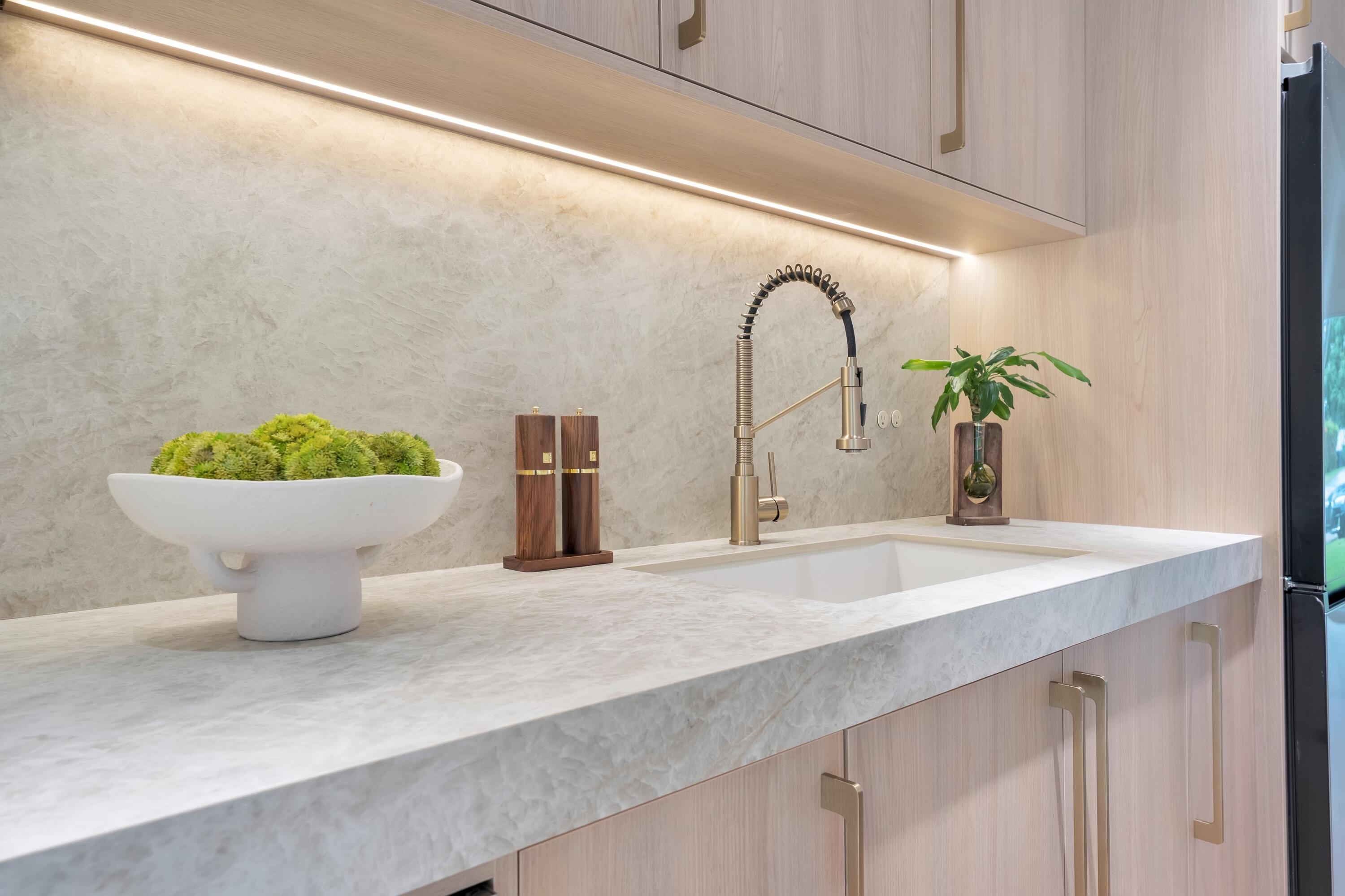 LAUDERDALE ISLES NO 2-BLK 7 - Residential
