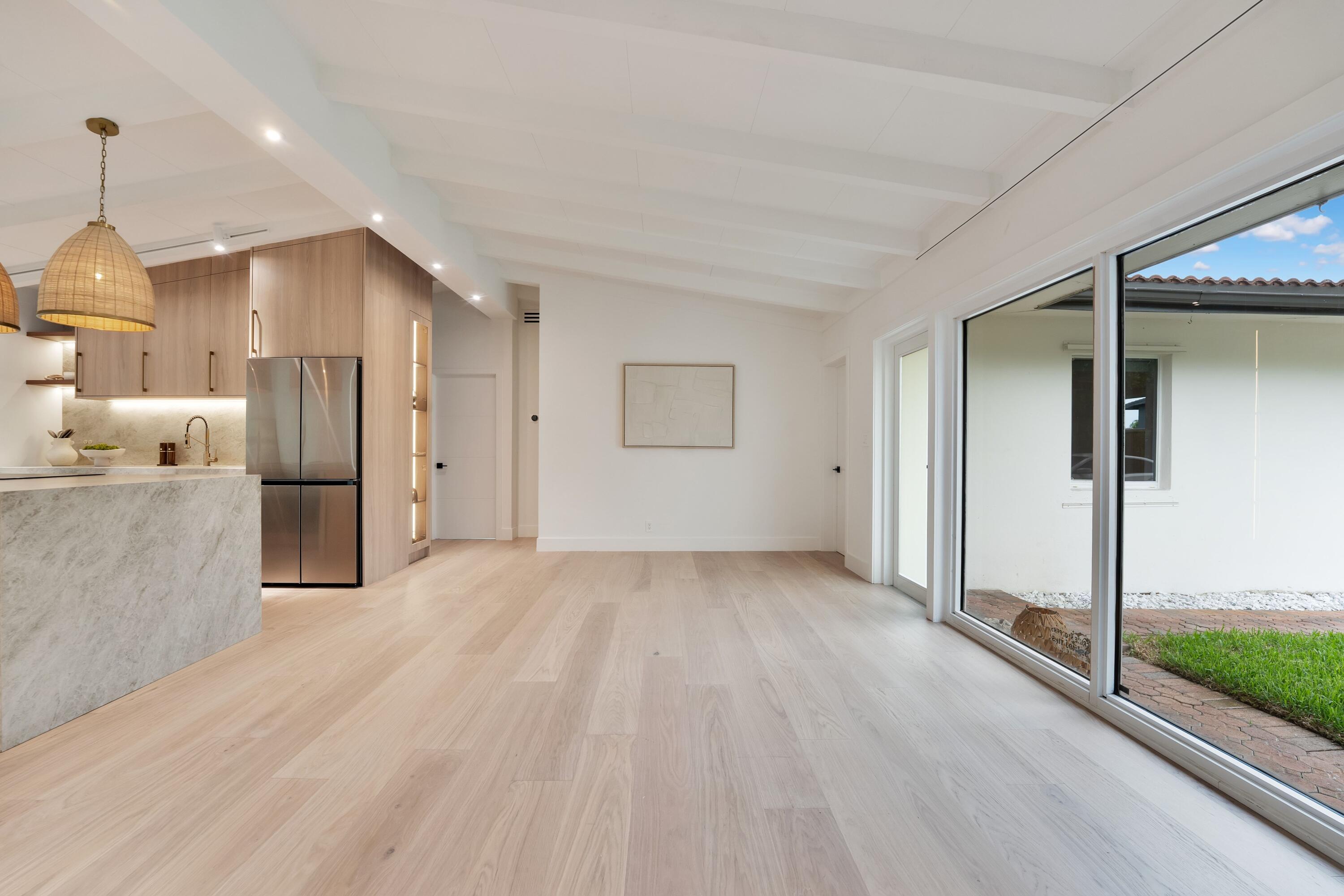 LAUDERDALE ISLES NO 2-BLK 7 - Residential