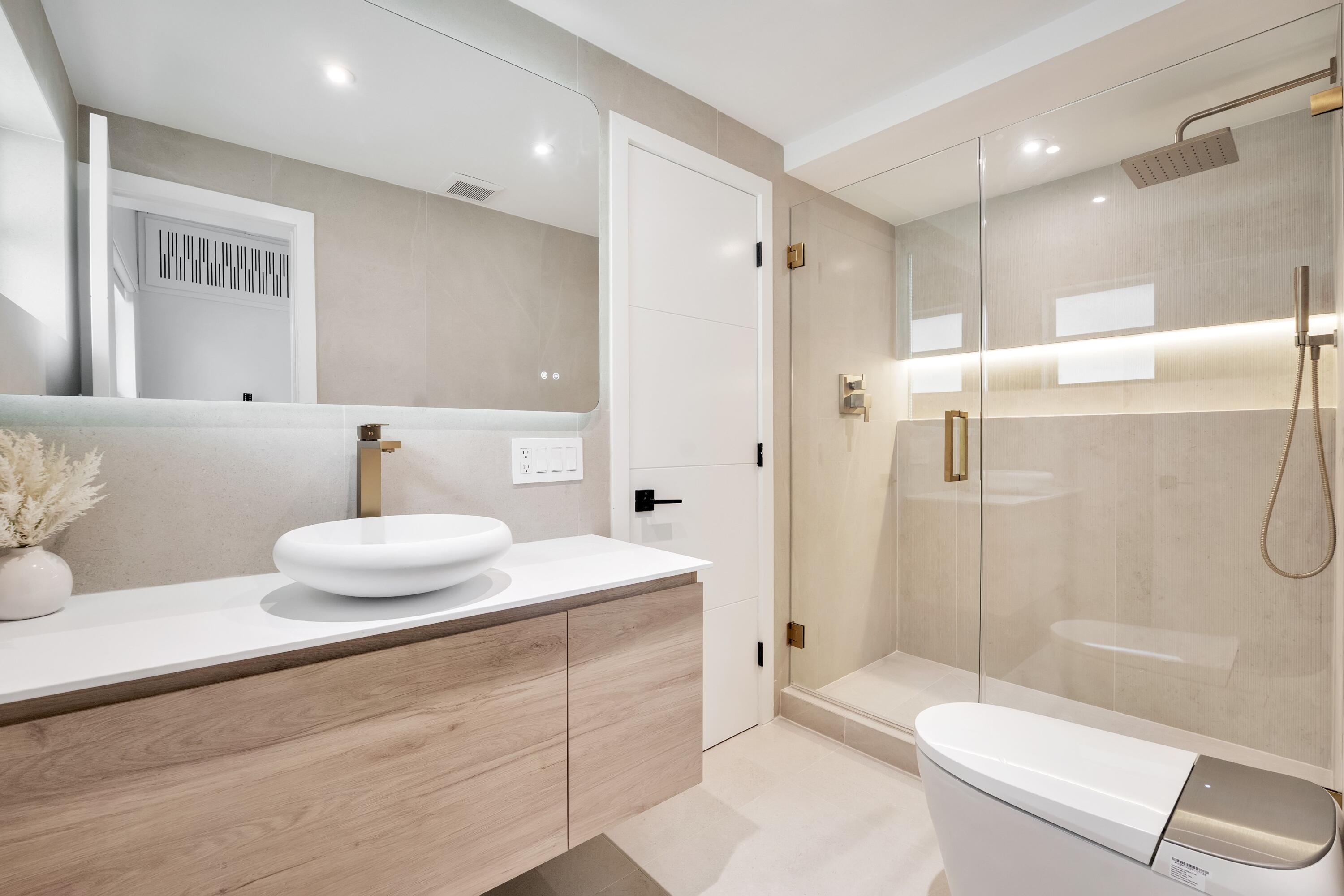 LAUDERDALE ISLES NO 2-BLK 7 - Residential