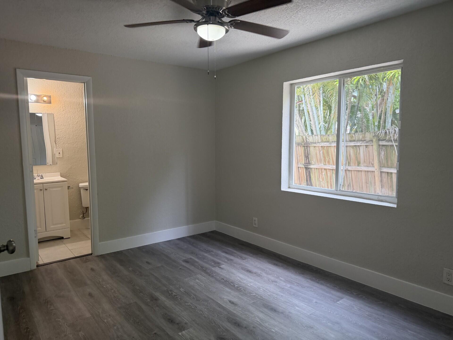 LAUDERDALE PARK 6-33 1/2 - Residential Lease