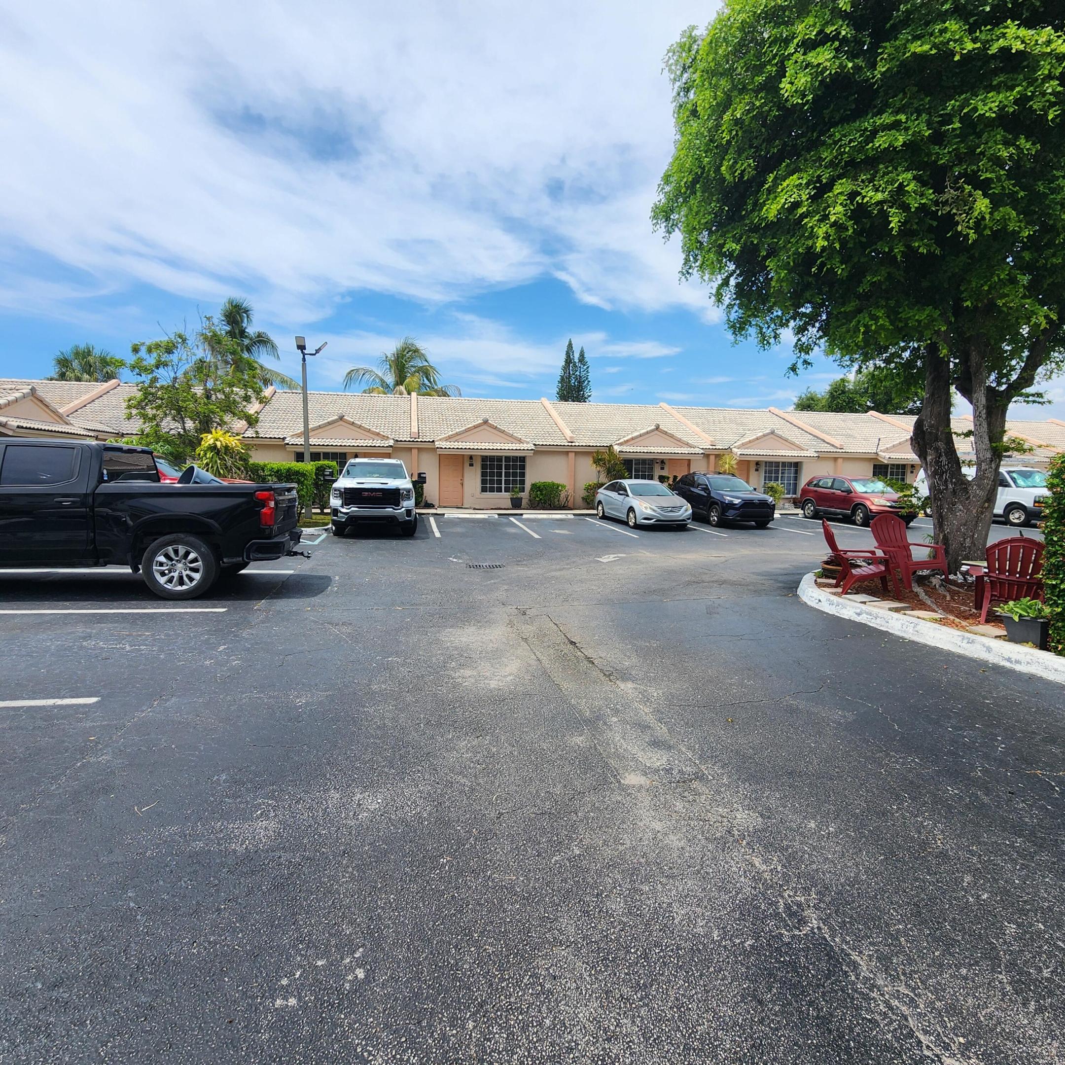 ROYAL PALM VILLAS CONDO - Residential Lease