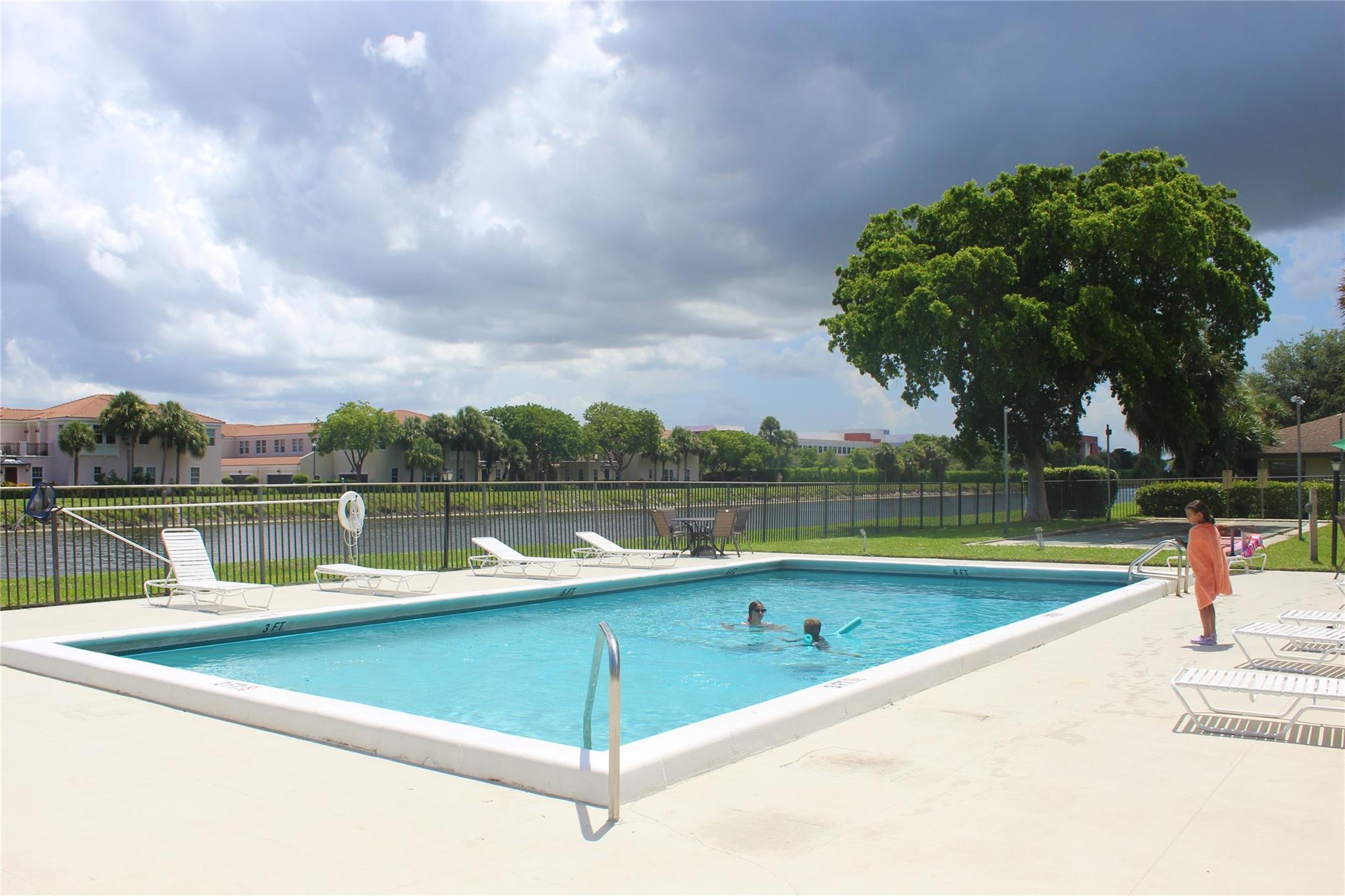 Delray Oaks - Residential