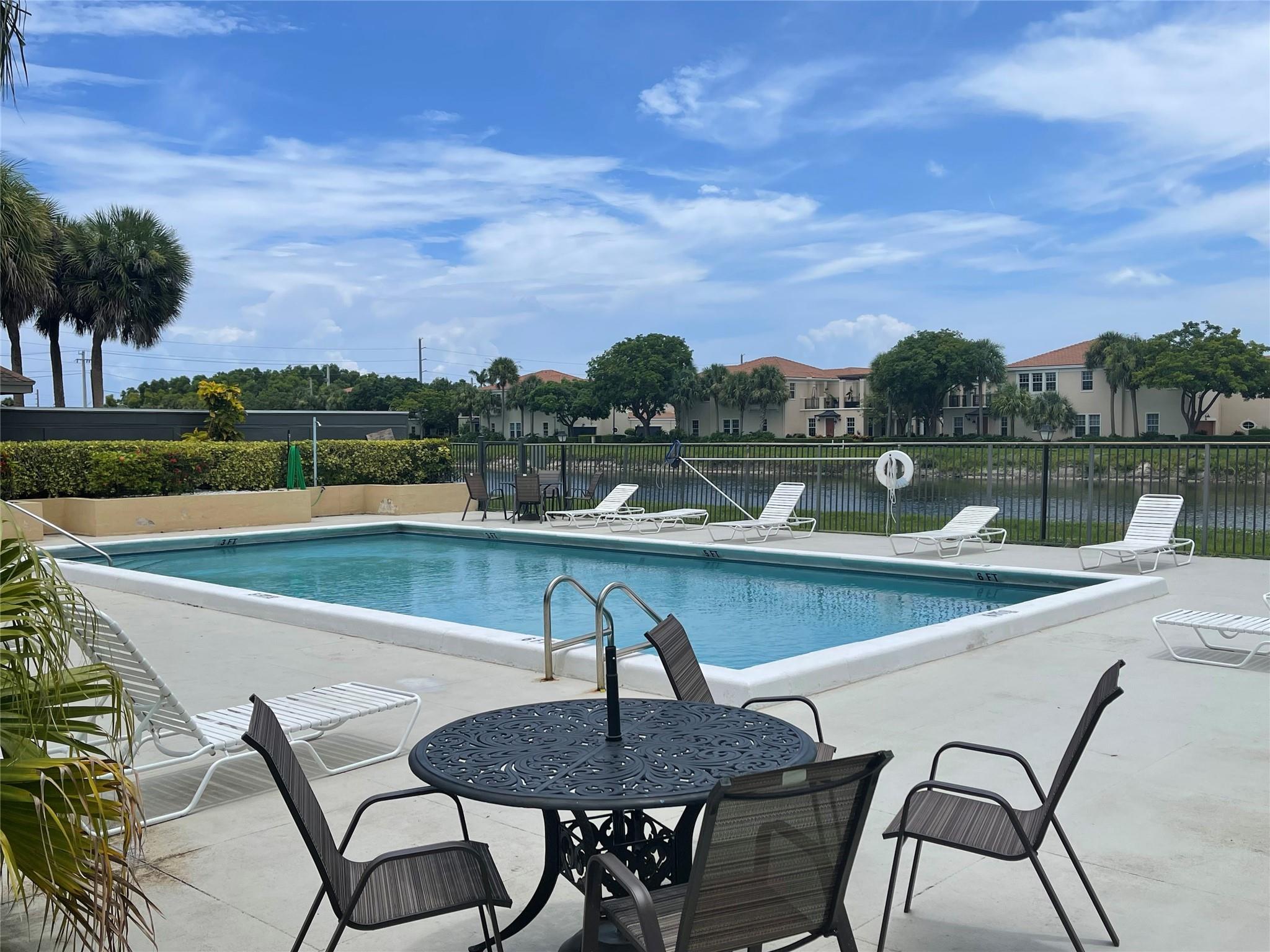 Delray Oaks - Residential