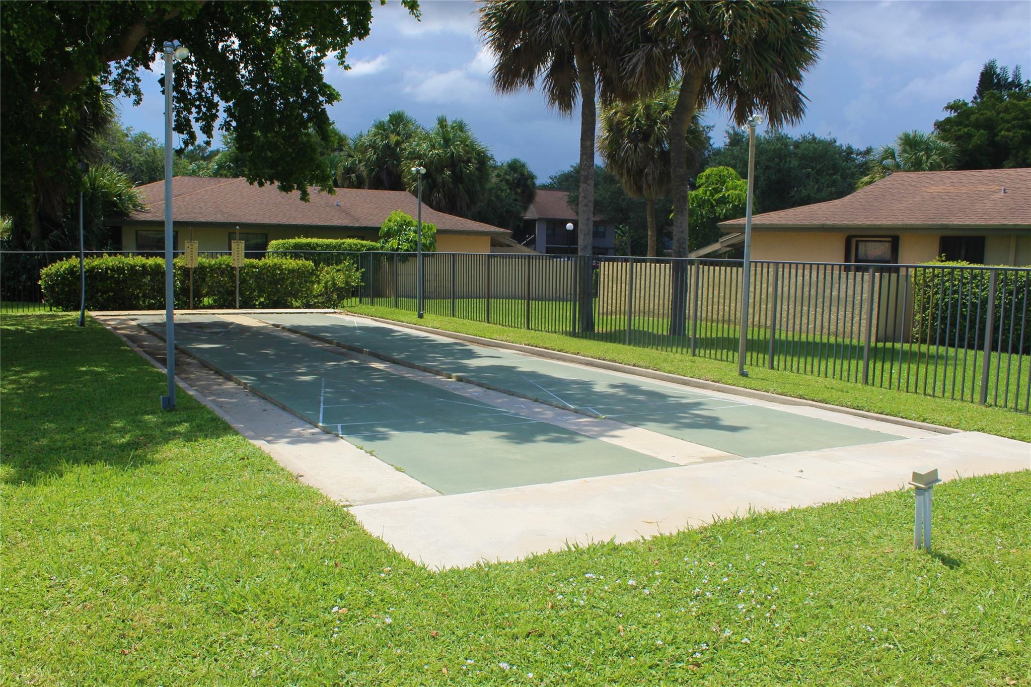 Delray Oaks - Residential