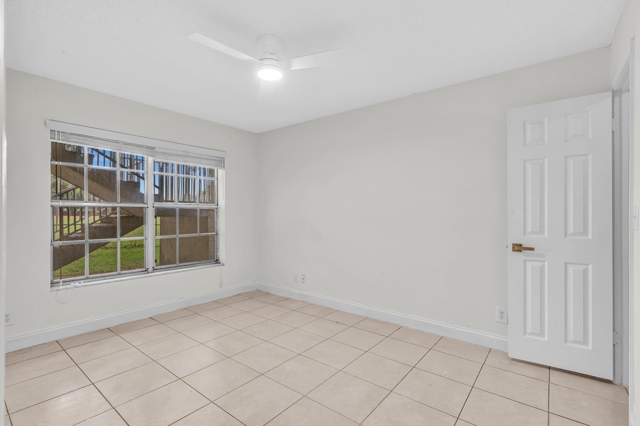 PARKVIEW AT RIVERSIDE CONDO - Residential Lease