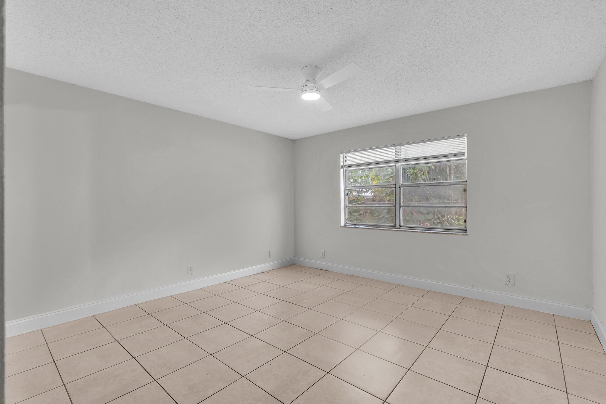 PARKVIEW AT RIVERSIDE CONDO - Residential Lease