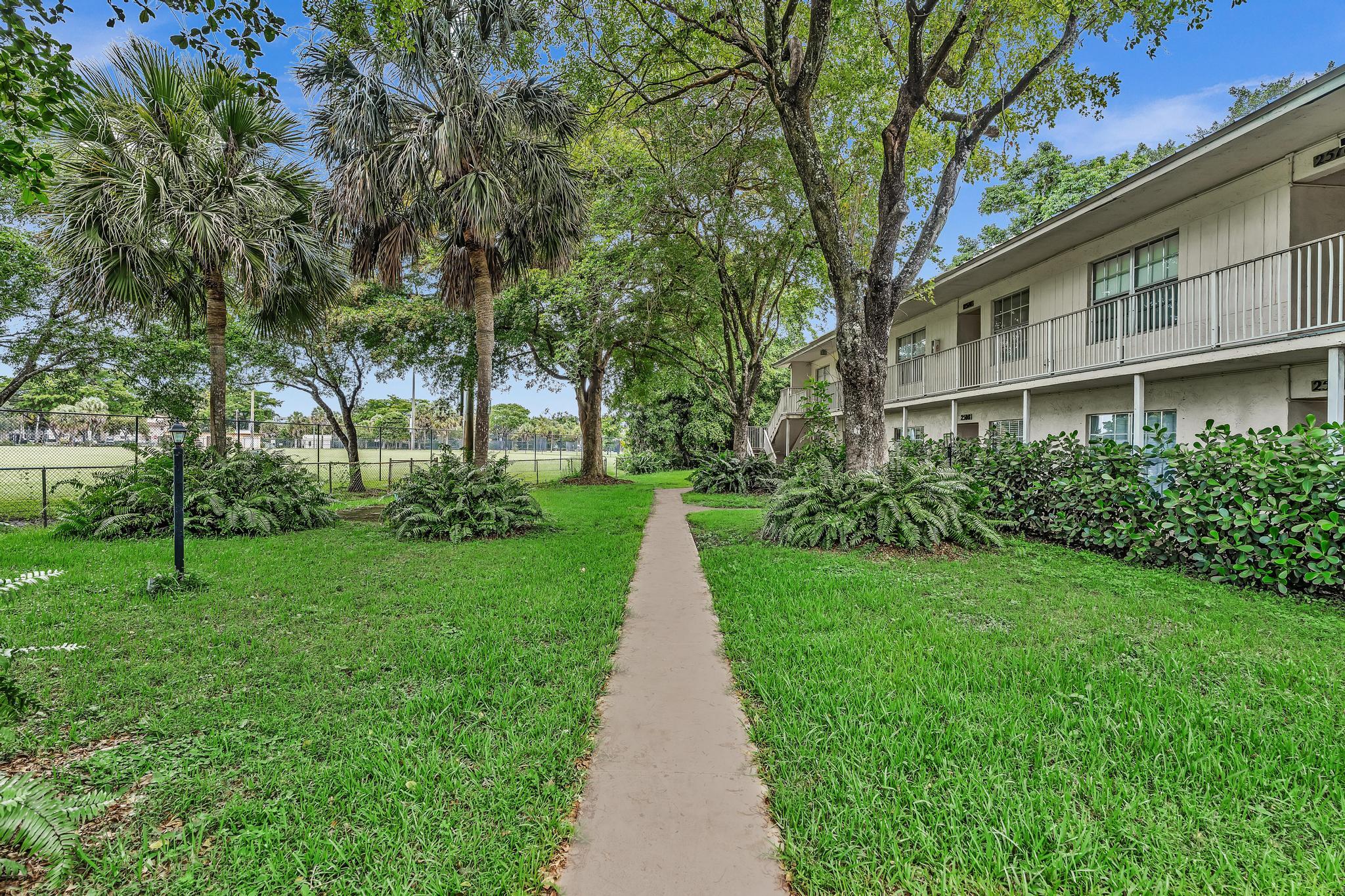 PARKVIEW AT RIVERSIDE CONDO - Residential Lease
