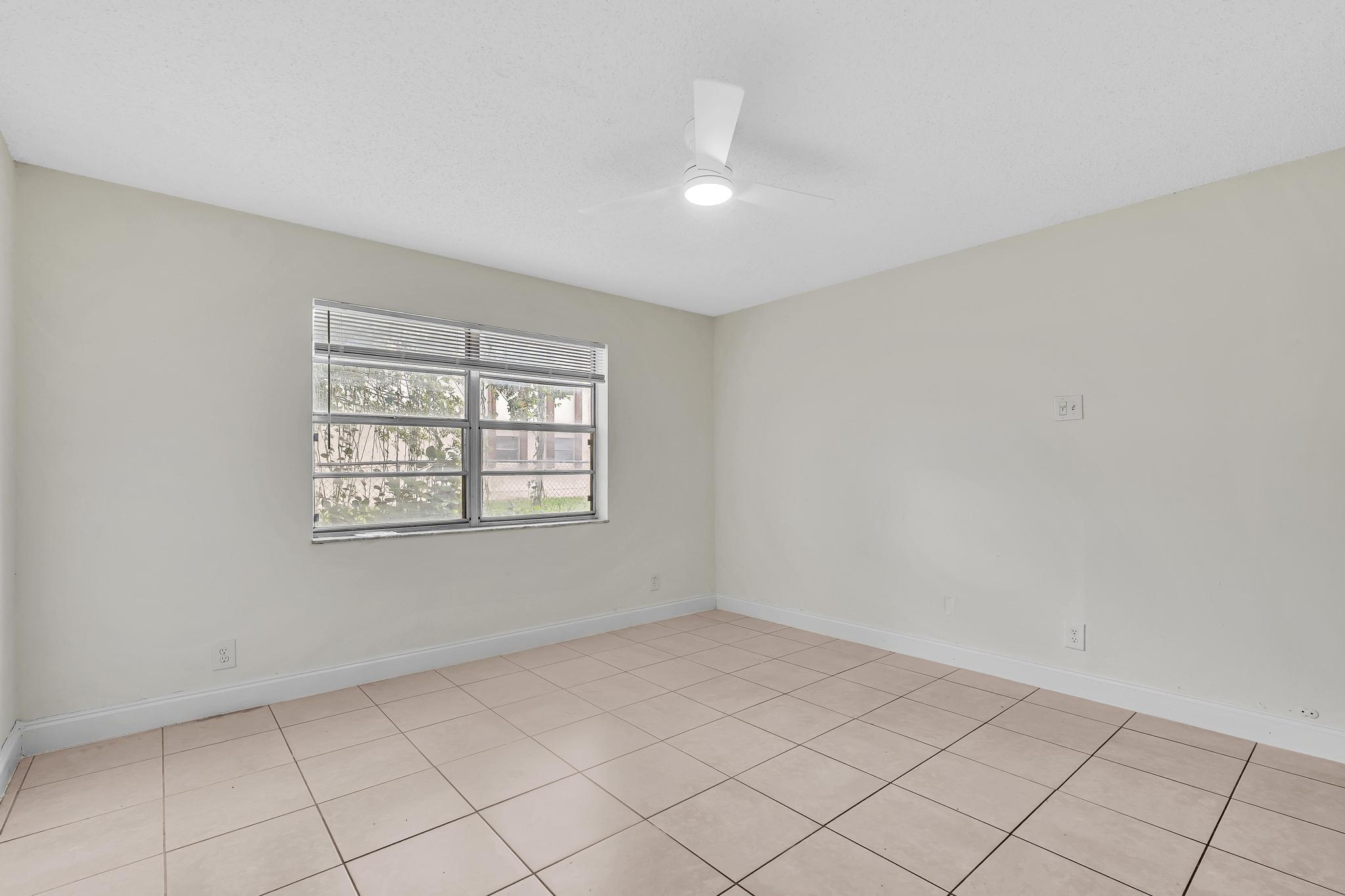 PARKVIEW AT RIVERSIDE CONDO - Residential Lease