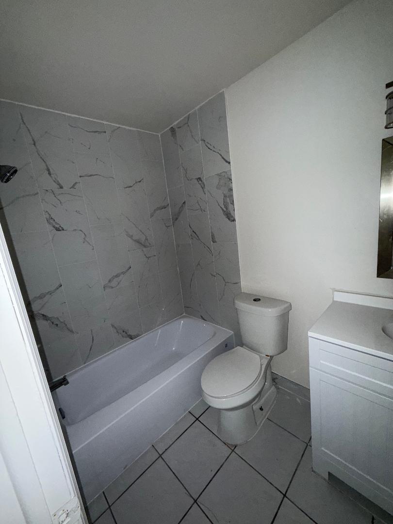 CRYSTAL LAKE 2ND SEC - Residential Lease