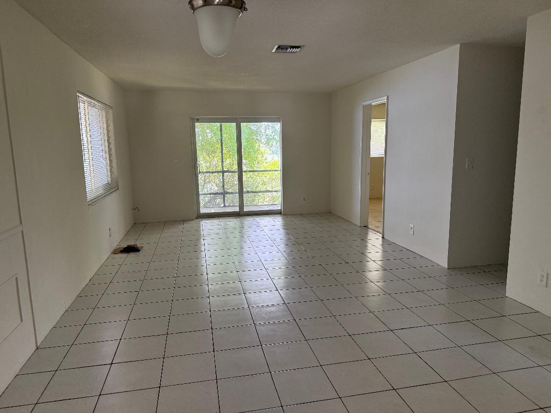 CRYSTAL LAKE 2ND SEC - Residential Lease
