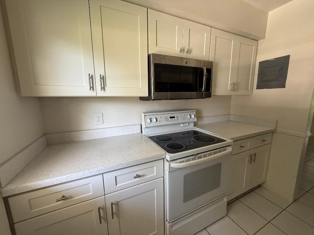 CRYSTAL LAKE 2ND SEC - Residential Lease