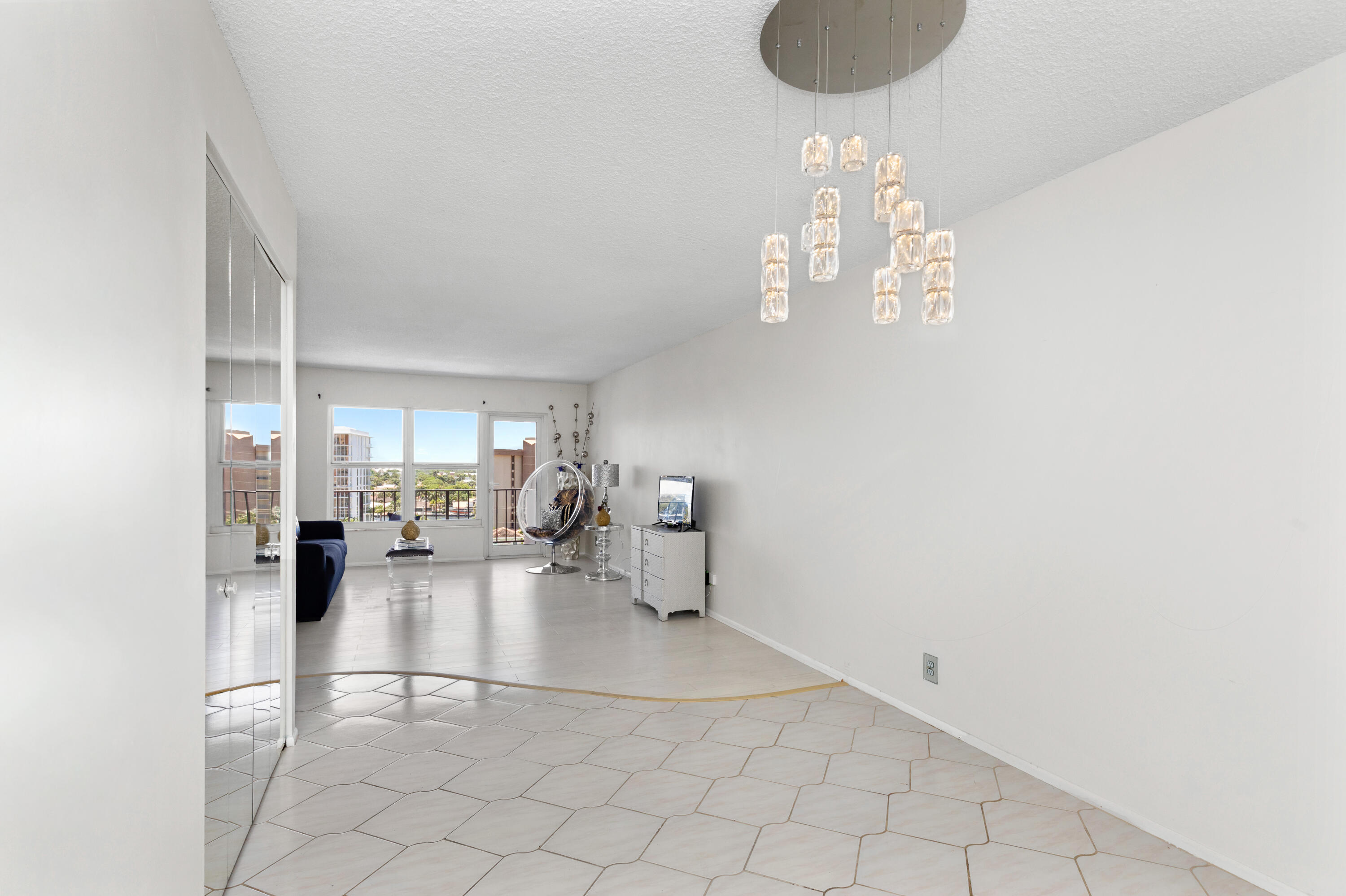 PARLIAMENT HOUSE CONDO - Residential