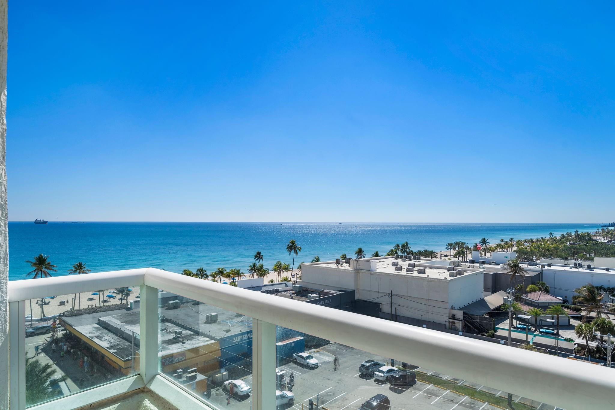 LAS OLAS BEACH CLUB - Residential