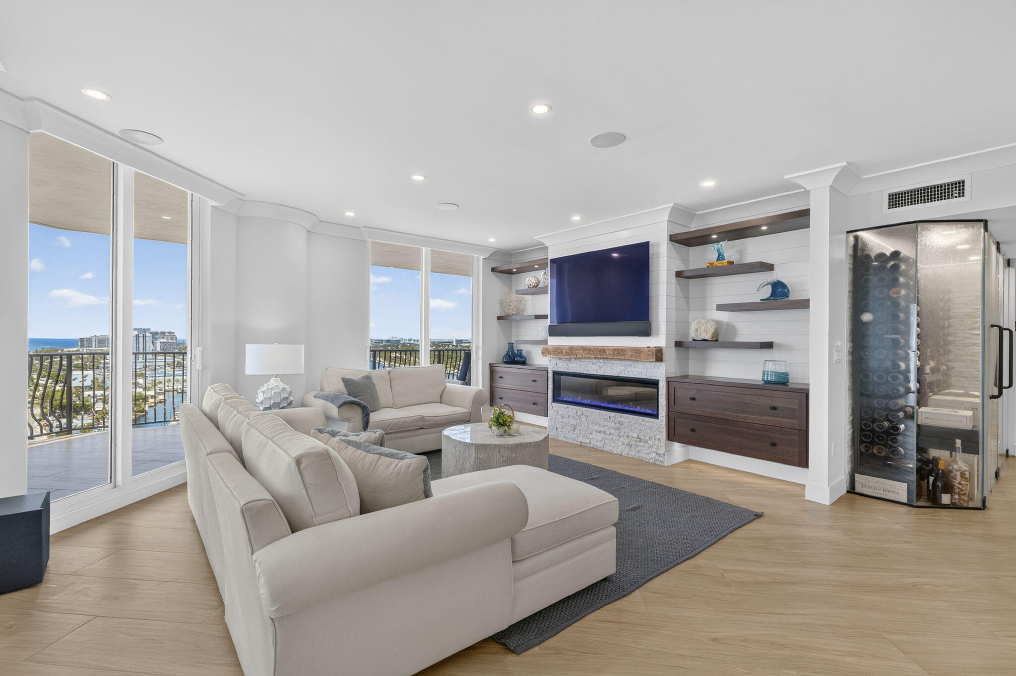 JACKSON TOWER LAS OLAS CONDO - Residential