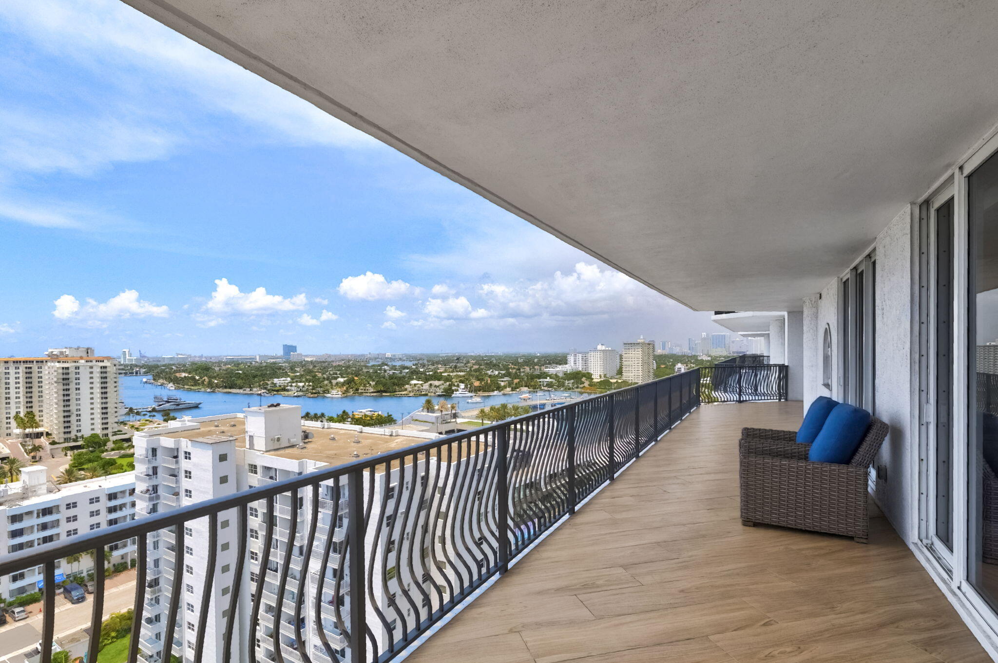 JACKSON TOWER LAS OLAS CONDO - Residential