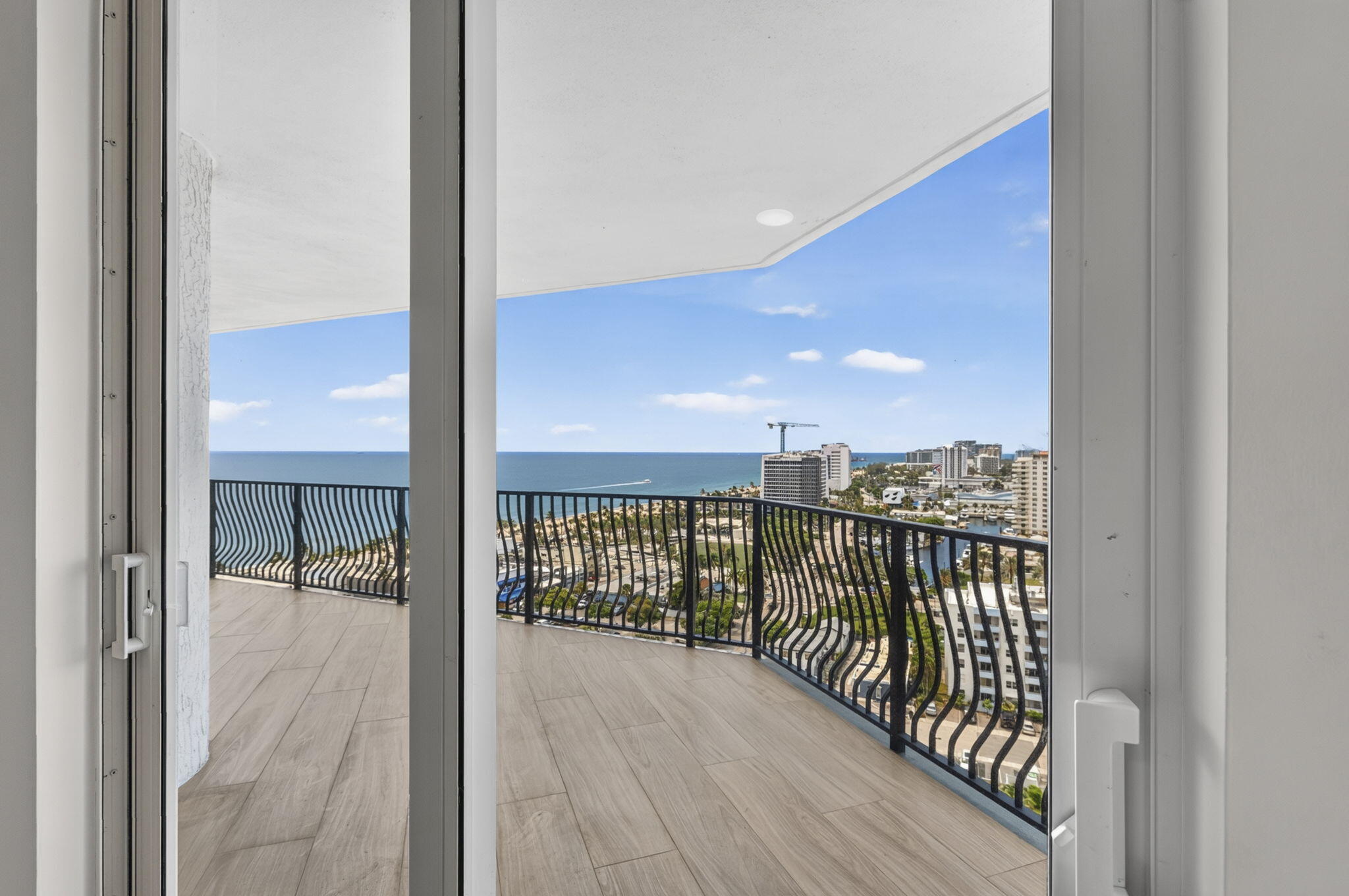 JACKSON TOWER LAS OLAS CONDO - Residential