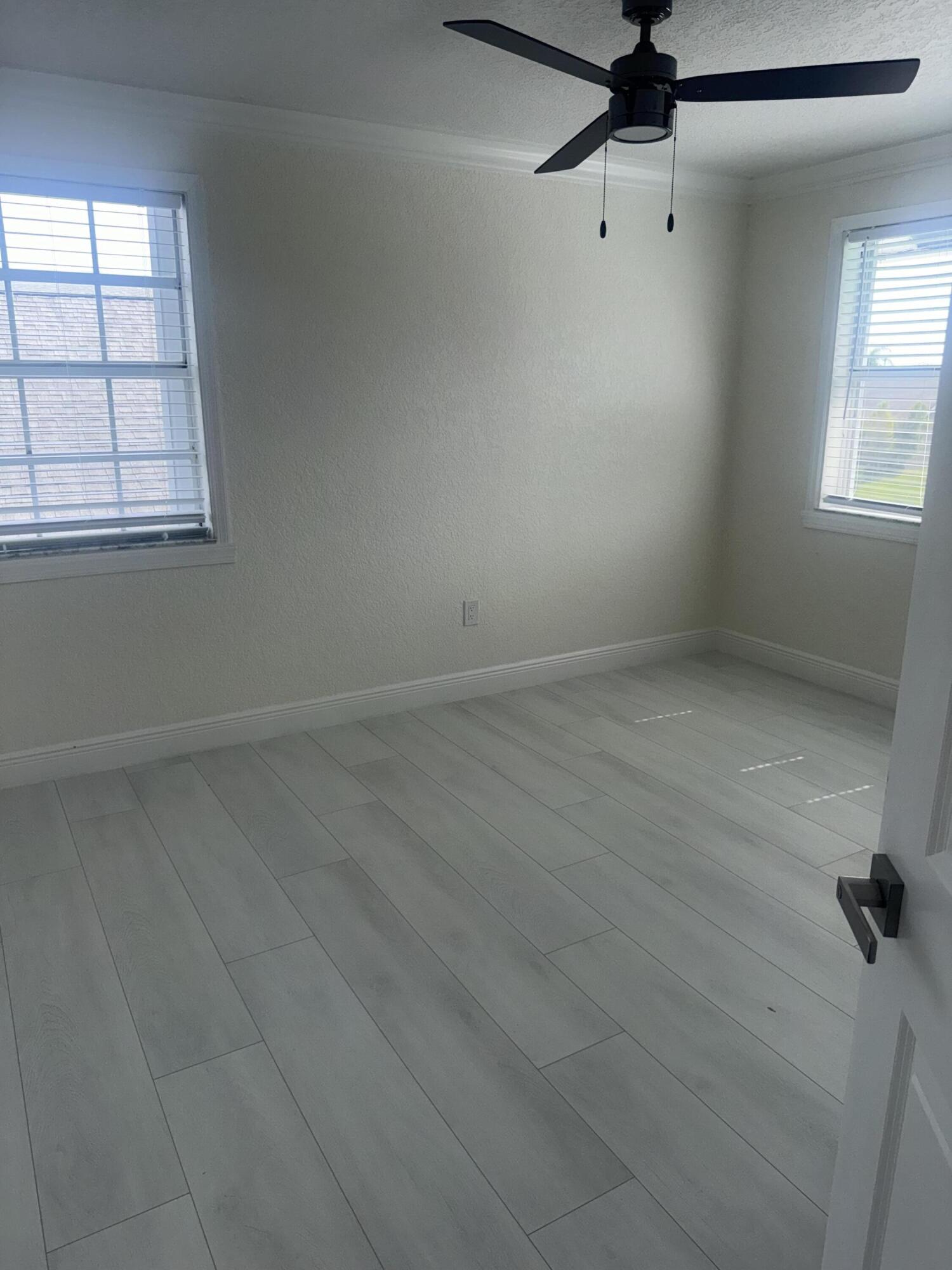 SAWGRASS ESTATES - Residential