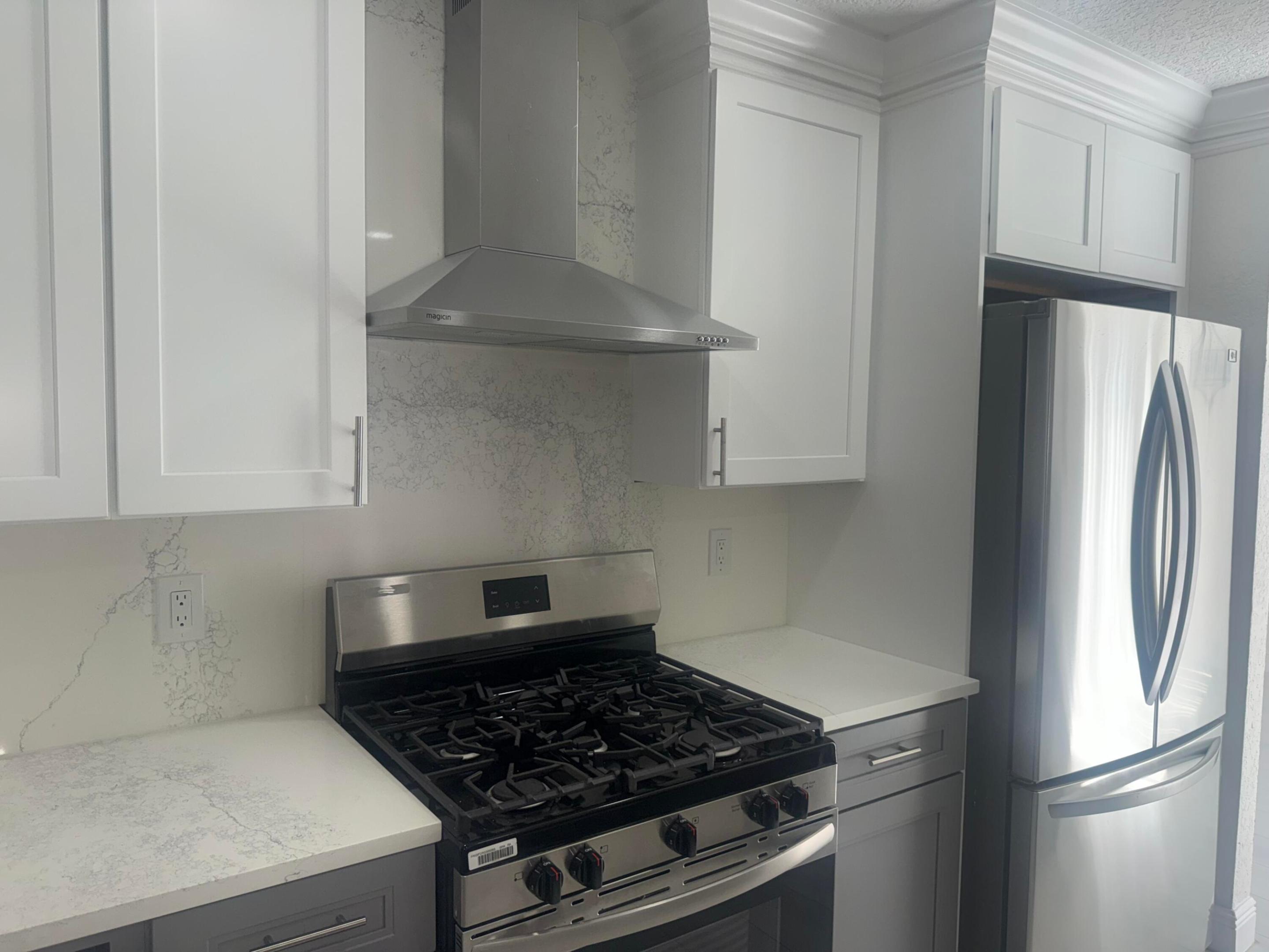 SAWGRASS ESTATES - Residential