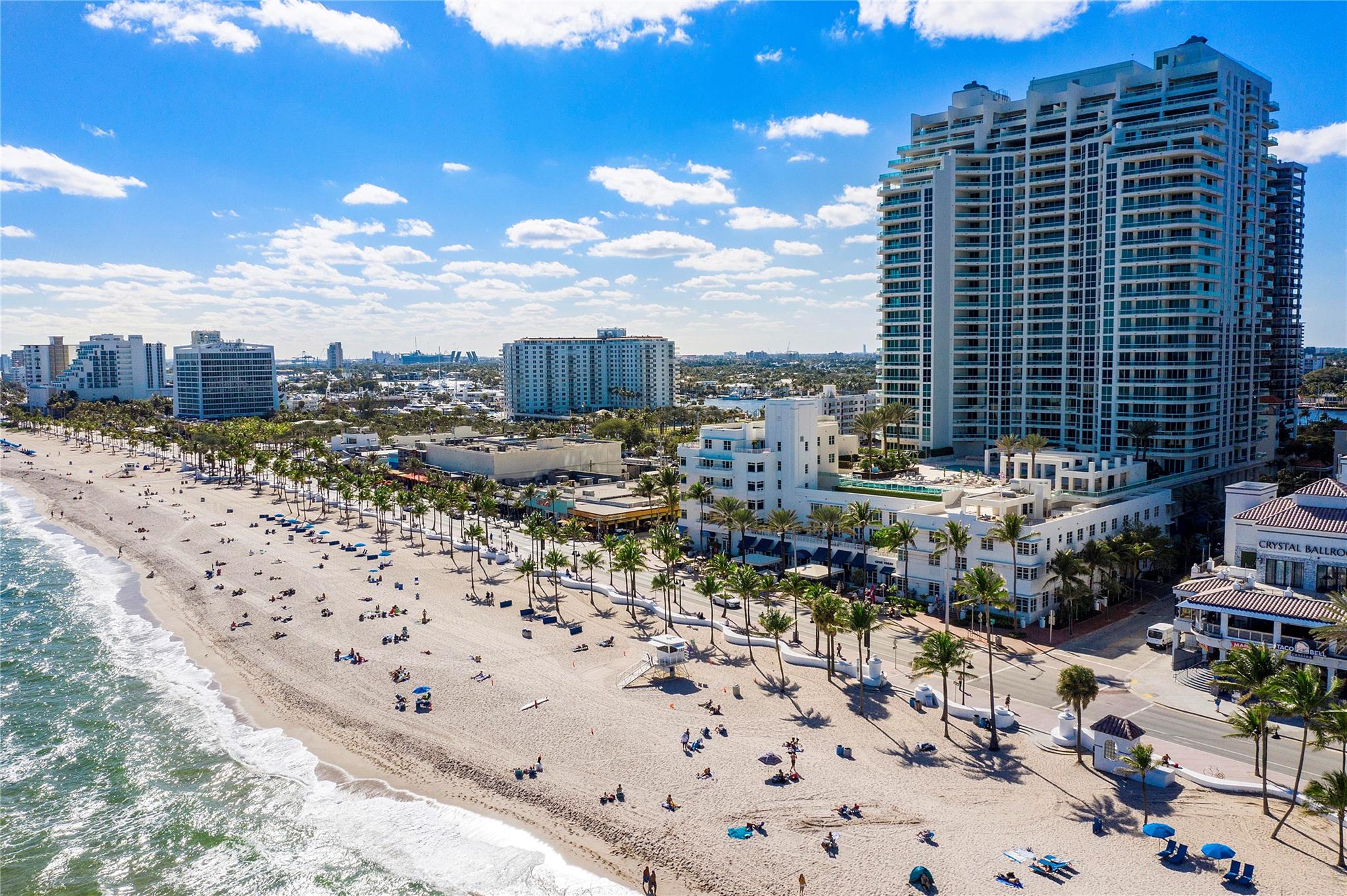 Las Olas Beach Club - Residential