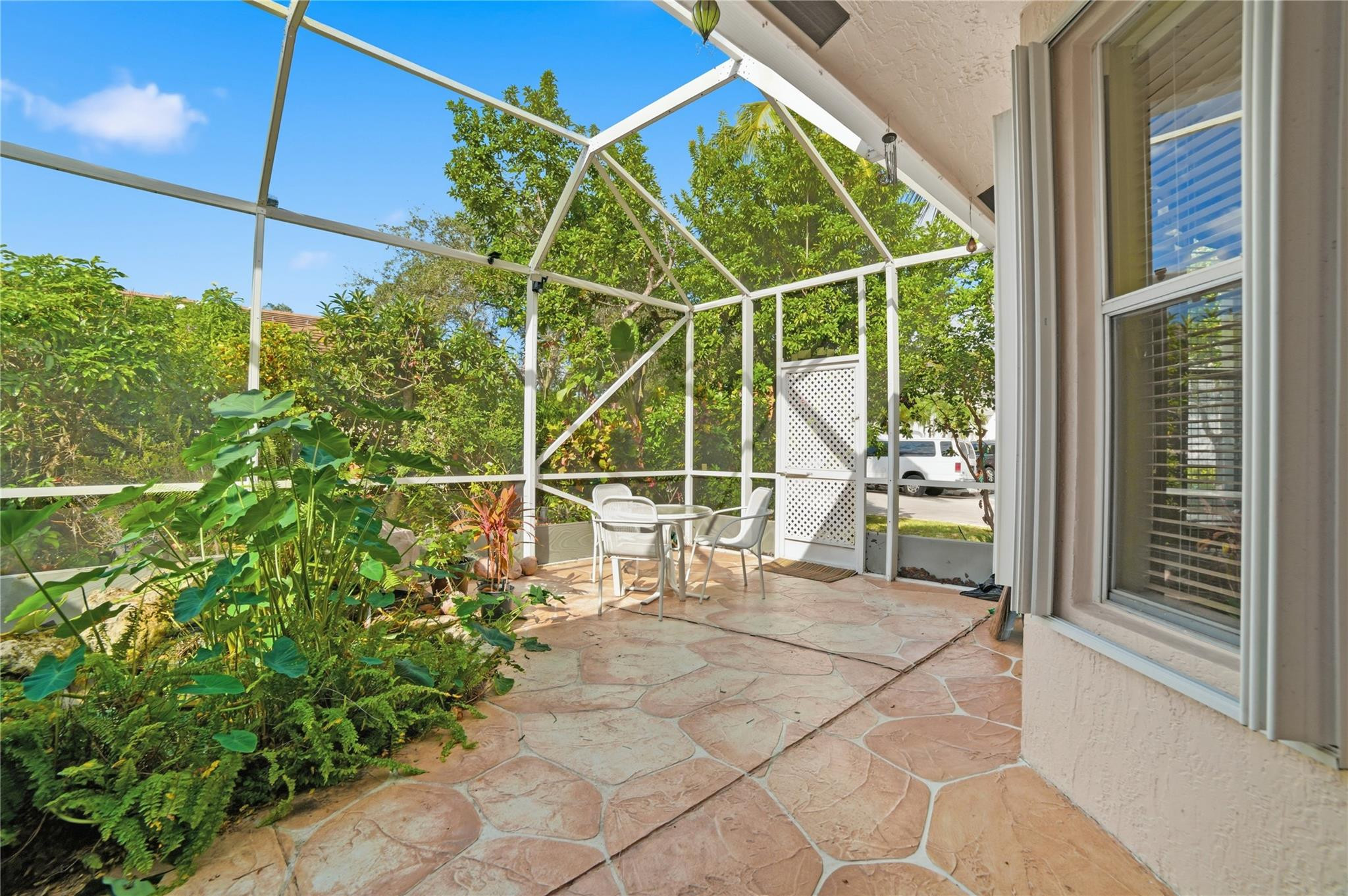 CORAL CREEK - Residential