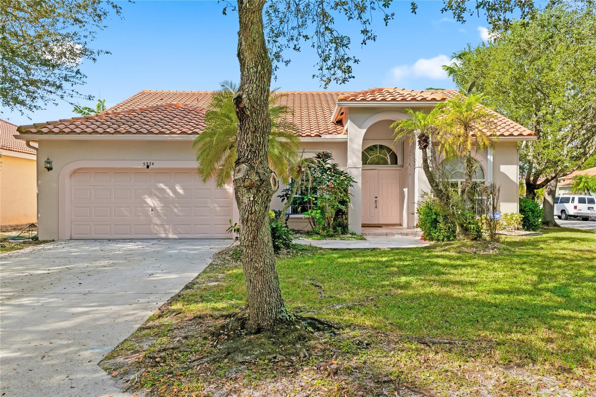 CORAL CREEK - Residential