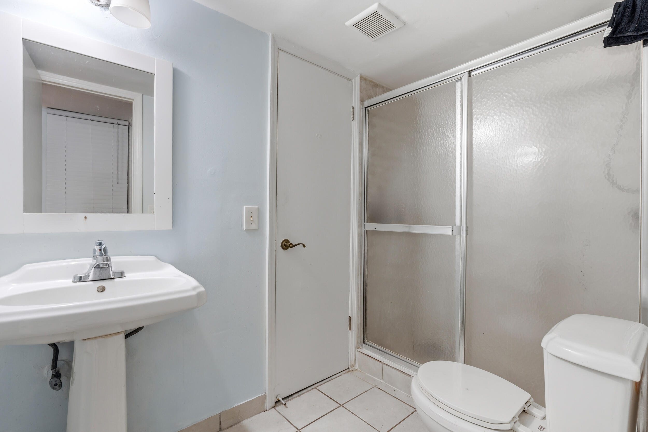 GATELAND VILLAGE SEC C CONDO - Residential