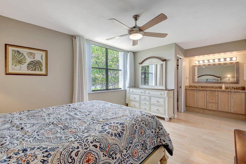 LAKESIDE CONDO - Residential