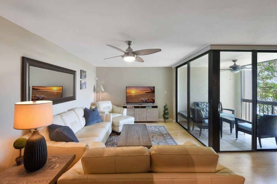 LAKESIDE CONDO - Residential
