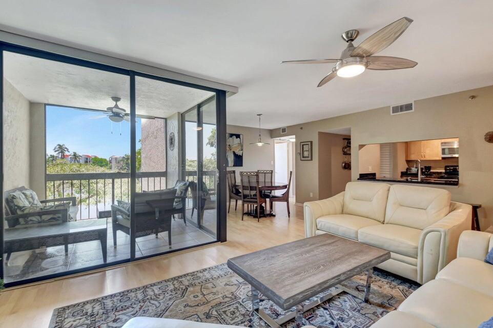 LAKESIDE CONDO - Residential