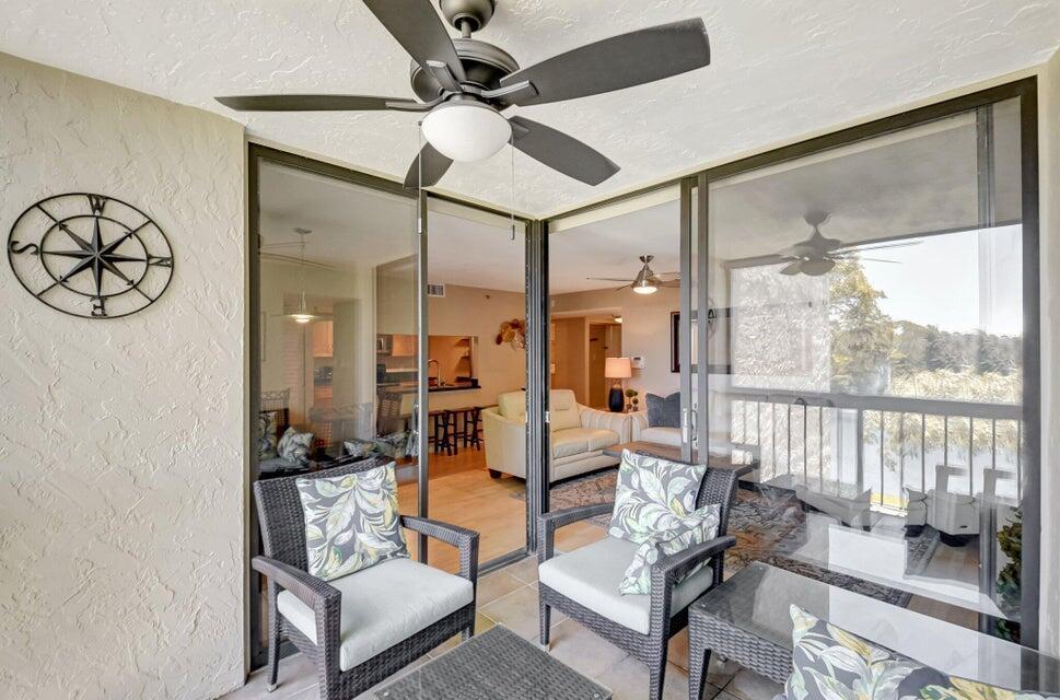 LAKESIDE CONDO - Residential